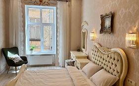 Elite Apart Near Svoboda Avenue